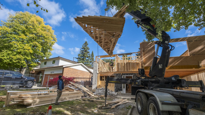 Construction in Aurora, Ontario